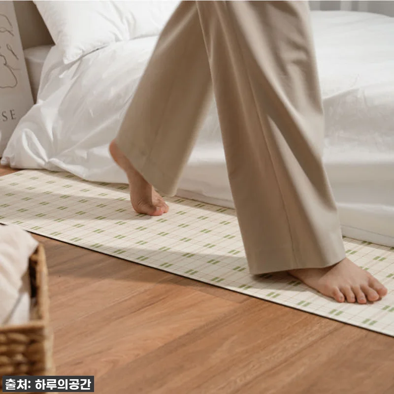 하루의공간 설렘 주방 매트, 이 가격 실화?! 직접 써보니 주방 인테리어 끝판왕 등극! 14 하루의공간 설렘 주방 매트, 이 가격 관련 이미지 4