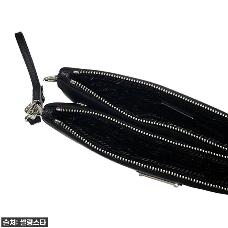 프라다 삼각로고 클러치백? 아니, 이건 데일리룩 찐 필수템! ✨ 25% 할인에 추가 꿀팁까지! 13 프라다 삼각로고 클러치백? 아니, 이 관련 이미지 4