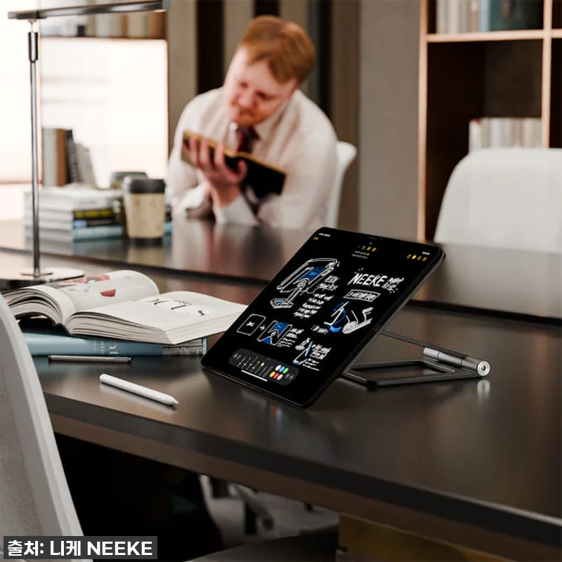 이슈템 떴다! 니케 아이패드 마그네틱 거치대, M4 13인치 유저라면 '묻따말' 지르세요! 11 이슈템 떴다! 니케 아이패드 마그네틱 관련 이미지 4