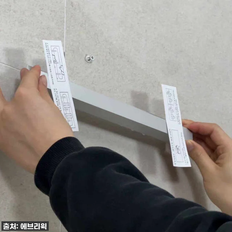 이슈템 등극! 붙이는 LED 욕실 거울, 간접 조명으로 우리 집 분위기 순삭 변화! ✨ (찐내돈내산 후기) 16 이슈템 등극! 붙이는 LED 욕실 거 관련 이미지 7