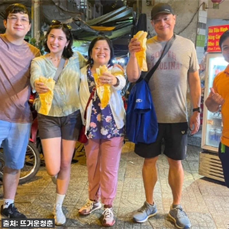 호치민 밤을 수놓다! 오토바이로 사이 관련 이미지 1