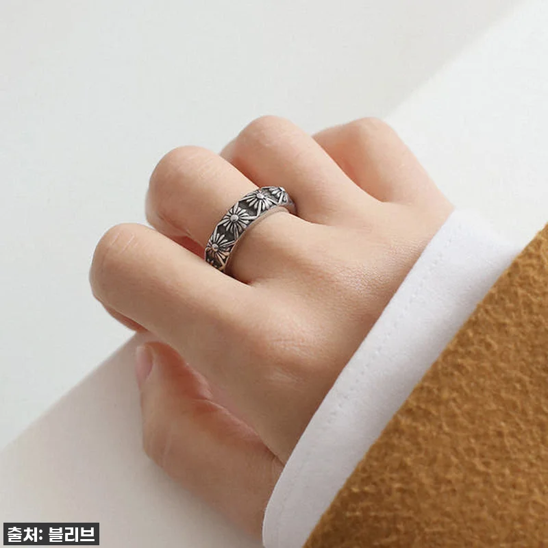 인생템 등극! 플라워 문양 써지컬스틸 관련 이미지 2