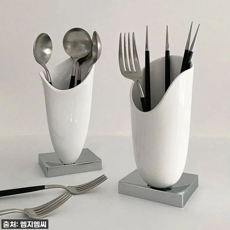 주방 품격 UP! 엠지엠씨 플루딕 북유럽 물빠짐수저통 2P세트, 이 가격 실화인가요?! ✨ 찐 사용 후기! 14 주방 품격 UP! 엠지엠씨 플루딕 북 관련 이미지 3