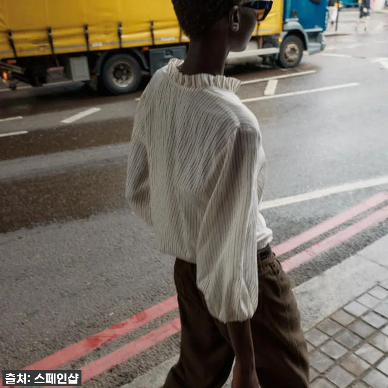 ✨품절대란템 강림! 자라 스트라이프 러플 브이넥 셔츠, 드디어 내 손에!✨ 14 ✨품절대란템 강림! 자라 스트라이프 관련 이미지 5