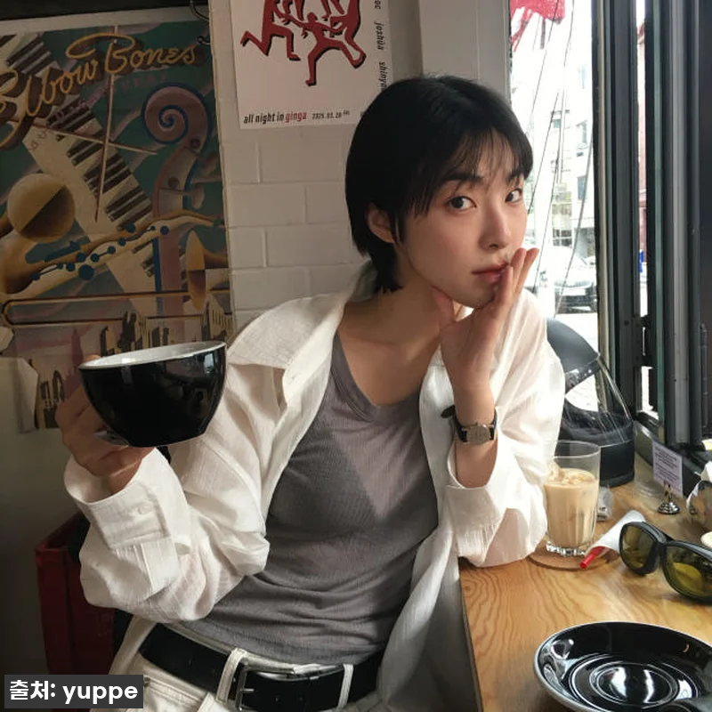 여름부터 가을까지 쭉! 찐 인플루언서의 "엽페 소프트 오버 셔츠 화이트" 솔직 리뷰 (ft. 31% 할인 꿀팁) 12 여름부터 가을까지 쭉! 찐 인플루언서 관련 이미지 5