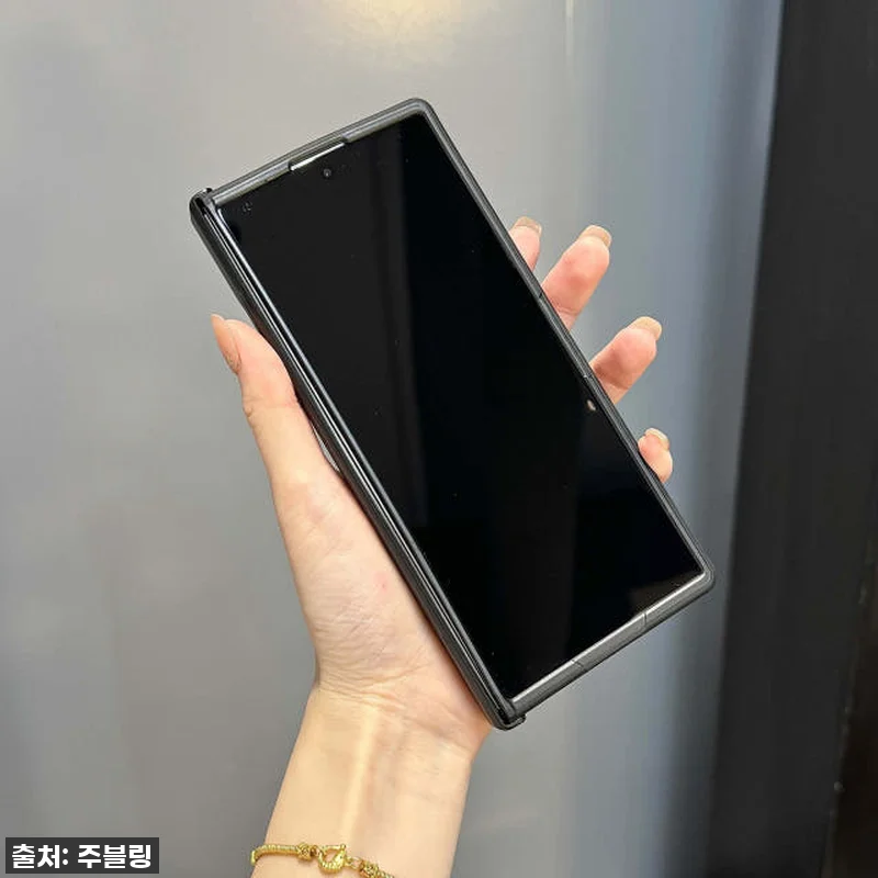 갤럭시Z 폴드7 맥세이프 힌지보호 케 관련 이미지 3