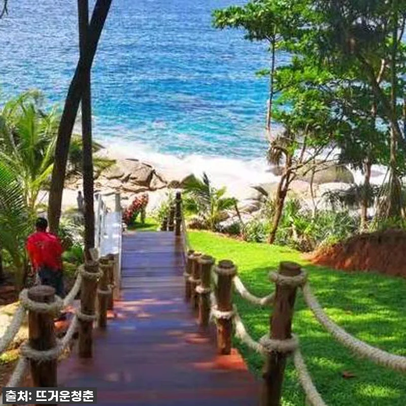 푸켓 여행 인생샷 필수템! 록 비치 관련 이미지 6