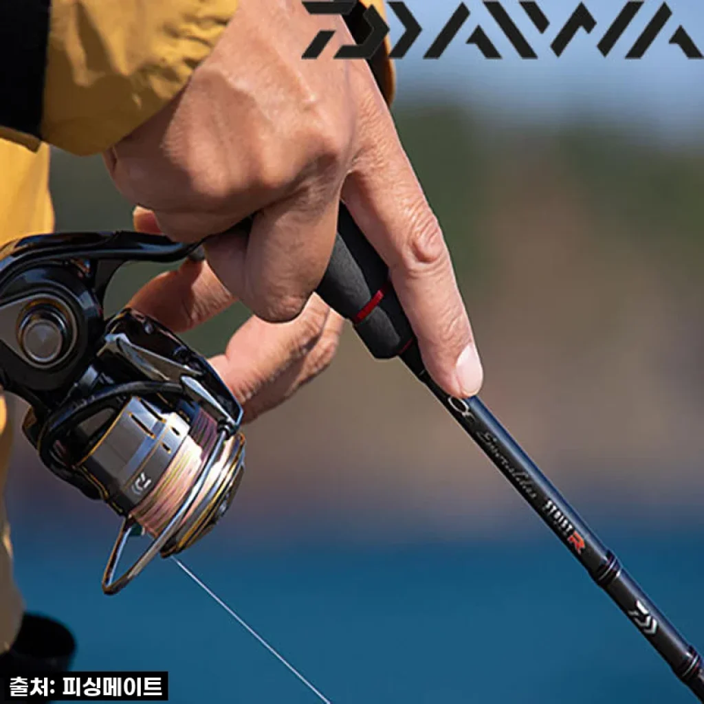 이 가격 실화?! 다이와 에메랄다스 스토이스트 RT 에깅대, 무늬오징어 찐고수 등극템!