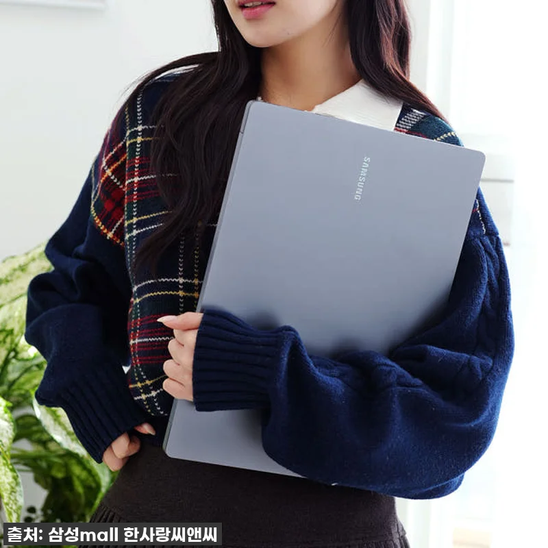 삼성 갤럭시북4 울트라 NT960XG 관련 이미지 1