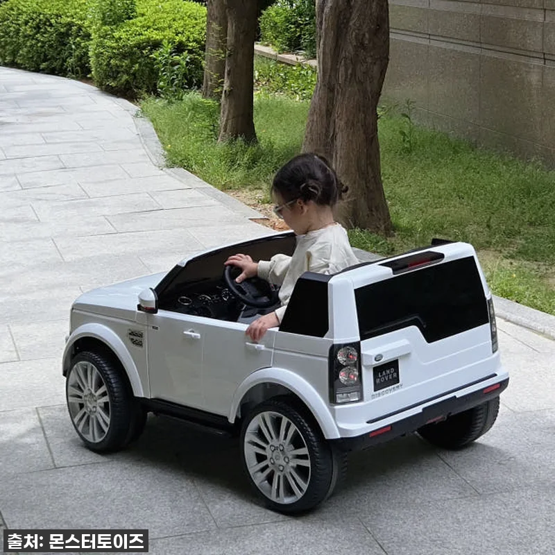 몬스터토이즈 랜드로버 디스커버리4, 관련 이미지 3