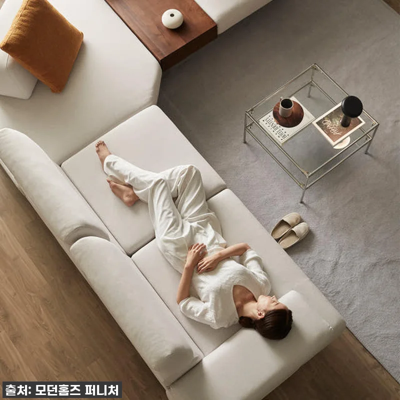 모던홈즈 어거스트 4인용 패브릭 소파 관련 이미지 4