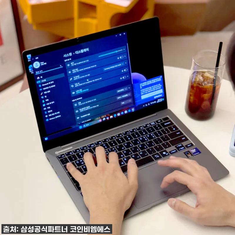 삼성전자 갤럭시북5 프로 NT940X 관련 이미지 3