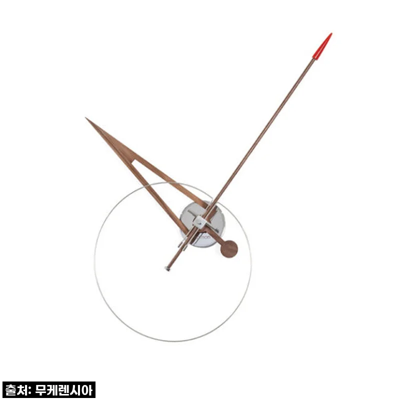 우리 집 거실, 갤러리로 변신! 노몬 CRIS N 시계, 이건 그냥 시계가 아니야!