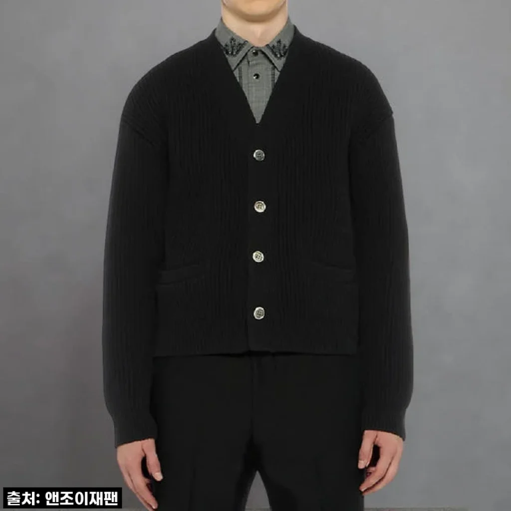오니츠카타이거 울 니트 남성 카디건 2181B030 사용후기