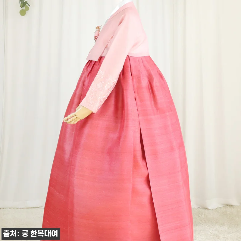 궁 한복대여 여자 혼주 행사 결혼식 관련 이미지 1