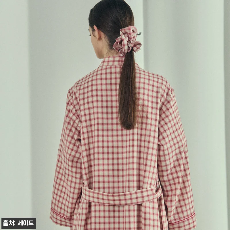 [w] 카로 라운지 체크 롱슬리브 로 관련 이미지 7